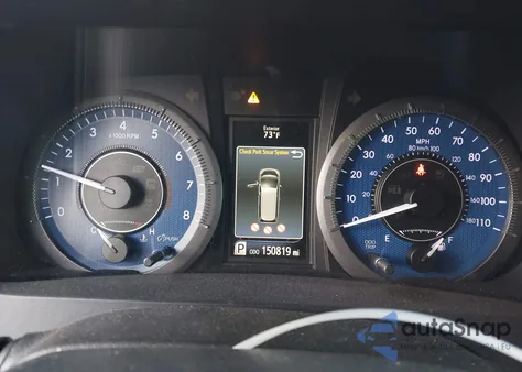 2015 Toyota Sienna Xle 8 Passenger z USA, uszkodzony, nr VIN 5TDYK3DC5FS681538